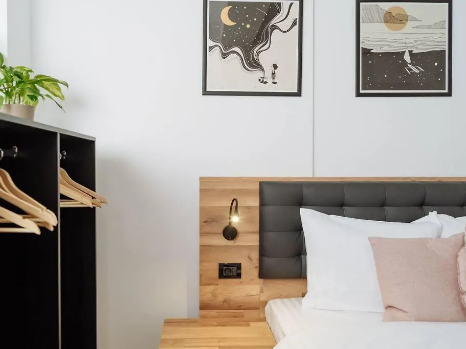 Central 8 Apartment - New Building & Parking Bucharest Romania