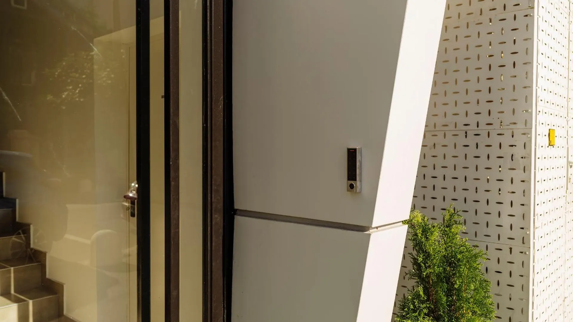 Central 8 Apartment - New Building & Parking Bucharest Romania